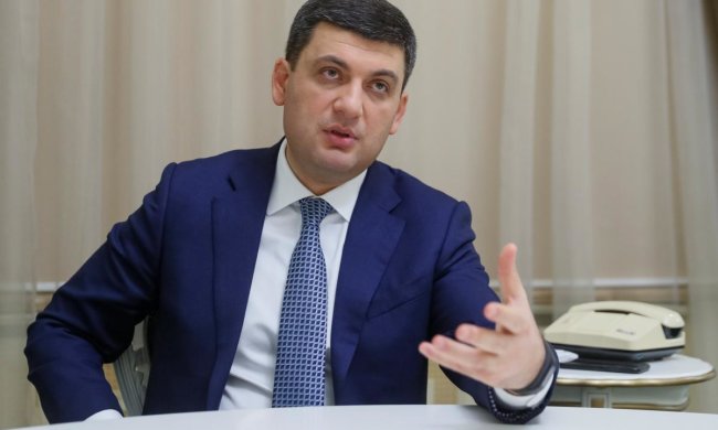 Когда ты сгинешь?! Из-за Гройсмана на бронированном лимузине перекрыли улицы. Люди проклинали. Фото