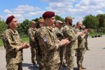 Авто, квадрокоптери, квадроцикли, генератори: масштабна передача допомоги військовим від авіакомпанії «Українські вертольоти»