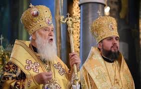 Кто из них изменник? Раскол в украинской церкви может рассорить простых прихожан. Скандальные подробности