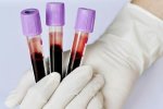 Аферист из Харькова торгует несуществующей вакциной от коронавируса. Фото иллюстративное