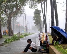 Тайфун на Филлипинах. Фото носит иллюстративный характер;  APA / AFP / NOEL CELIS