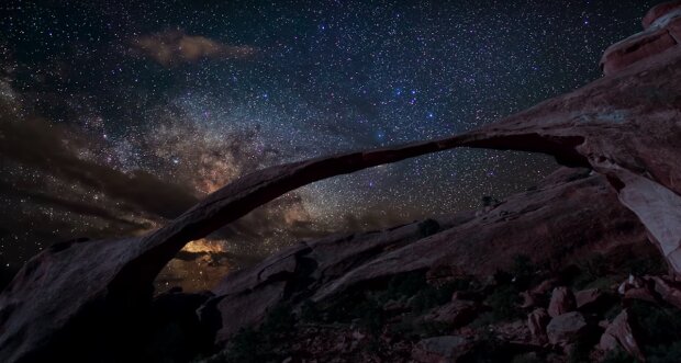 Зоряне небо. Фото: YouTube, скрін