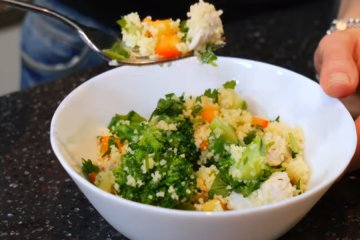 Распространенные ошибки во время обеда, которые мешают похудению. Фото: скриншот YouTube