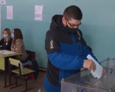 Местные выборы в Украине 2020. Фото: скриншот Youtube-видео