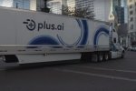 Беспилотный грузовик калифорнийского стартапа Plus.ai, скриншот видео