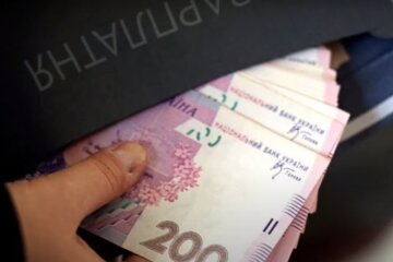 Повышение зарплат. Фото: скриншот YouTube