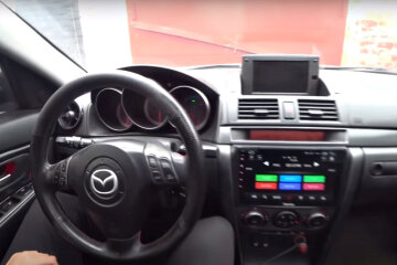 "Mazda 3 MPS". Фото: скріншот YouTube-відео.