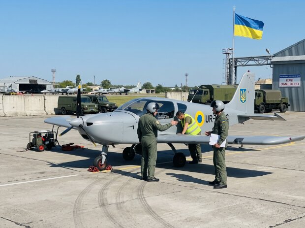 ALTO NG навчальний літак пілоти ЗСУ аеродром