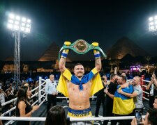 Усик перемога піраміди Гіза пояс WBC бокс