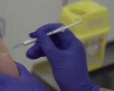 Вакцина от коронавируса. Фото: скриншот YouTube