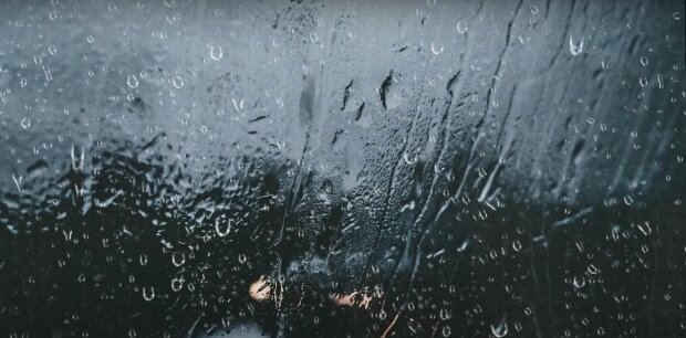 Дощ. Фото: YouTube, скрін