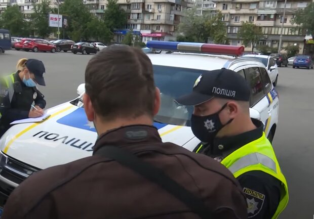Поліція. Фото: скріншот YouTube-відео