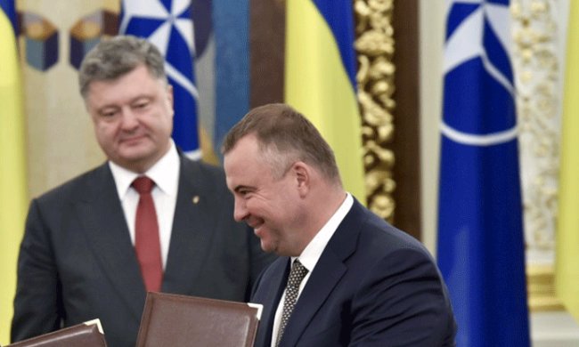 СМИ: Гладковский-Свинарчук уже в Испании — готовит бегство Порошенко