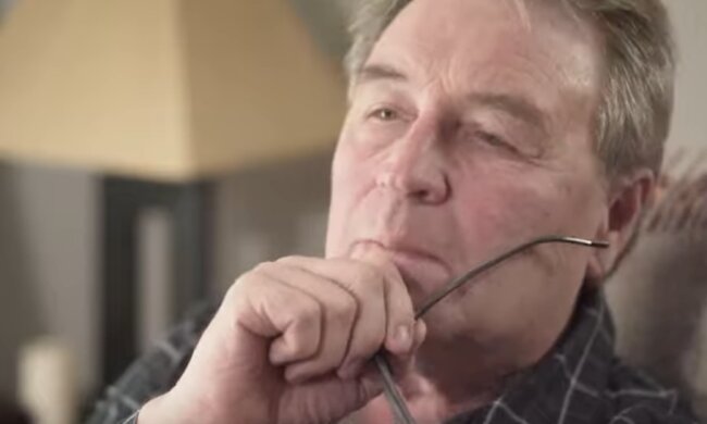 Требования к пенсионерам все время повышают. Фото: скрин youtube