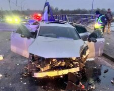 Київ паралізували затори: через ДТП перекрито міст Метро в обидва боки - відео з місця