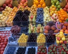 Ягоди і фрукти.  Фото: скріншот YouTube-відео