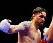 Олександр Усик захистив пояс WBC після бою з Ріко Верховеном біля пірамід Гізи, травень 2026