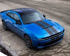 Новий Dodge Charger SRT Hellcat 777 к.с. на презентації Roadkill Nights