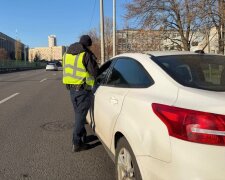 Водіїв аж пересмикнуло: потрібна довідка про підтвердження водійського стажу
