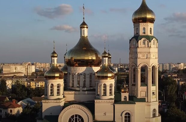 Свято-Андреевский храм в Новой Каховке. Фото: скриншот YouTube-видео