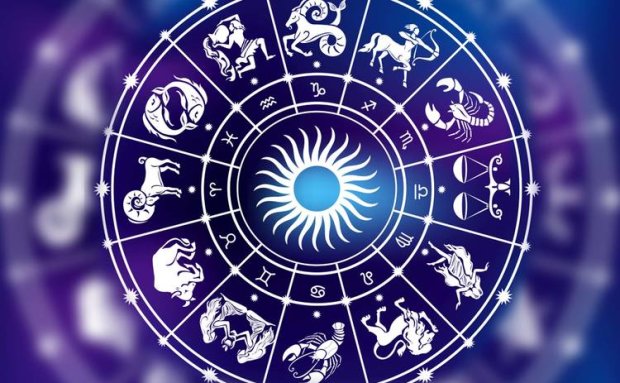 Гороскоп на 4 мая для всех знаков Зодиака по картам Таро