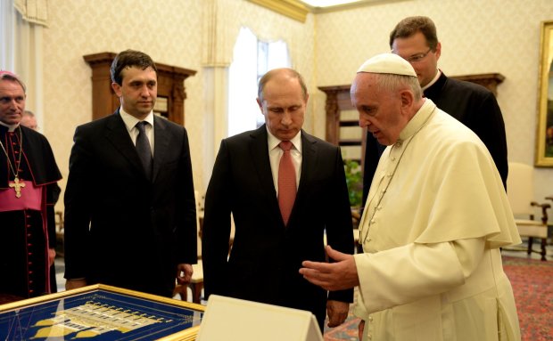 Сеанс изгнания нечисти: Папа Римский встретится с Путиным и поговорит насчет Украины