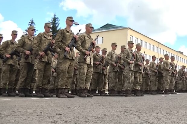 Мобилизованные украинцы. Фото: скриншот YouTube-видео