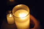 Свеча. Фото: скриншот YouTube-видео