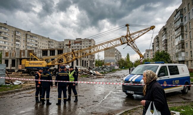 буревій Полтава будівельний кран негода