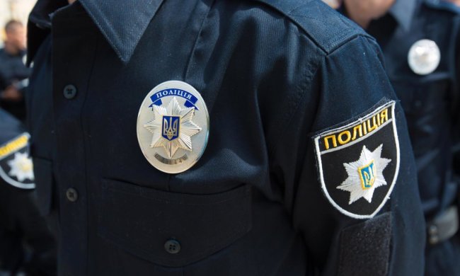 Под Киевом злоумышленник укусил патрульного
