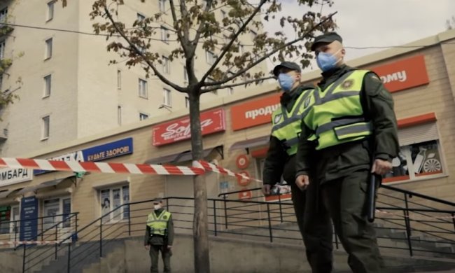 В Вишневом правоохранители оцепили общежитие. Фото: Национальная гвардия Украины