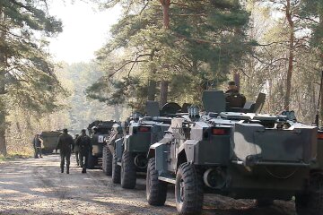 Білоруські військові. Фото: скріншот YouTube-відео
