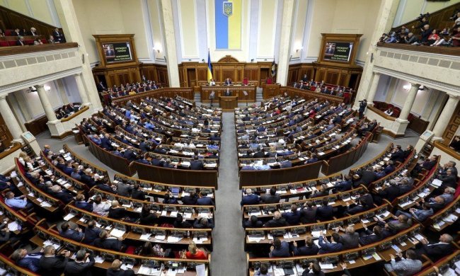 Что должен сделать народ, чтобы получить от нардепа $100: Яременко из "Слуги народа" "спалился" с телефоном