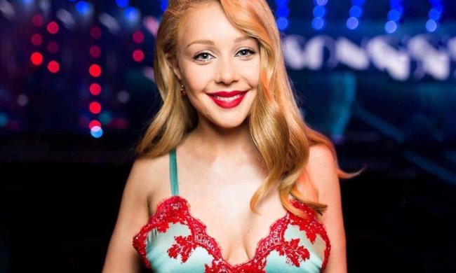 Тина Кароль удивила видом сзади: поклонники ждут откровений