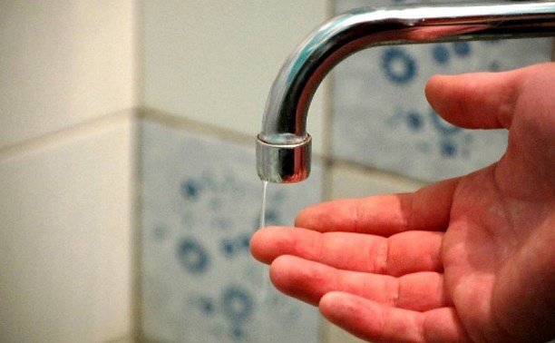 Срочно отключили воду: стало известно о поломках в Днепре, люди запастись не успели