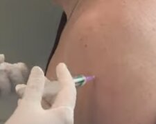 Вакцина от COVID-19. Фото: скриншот Youtube-видео