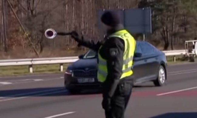В Киеве могут запретить передвижение на личном транспорте. Фото: скрин youtube
