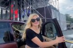 Бездонне декольте і розріз до самого пояса: Ірина Федишин блиснула розкішною фігуркою в елегантній сукні