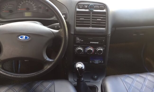 Салон Lada. Фото: Youtube