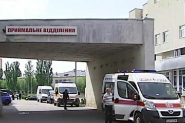 Десятки людей в тяжелом состоянии: в Киеве обостряется ситуация, известны детали
