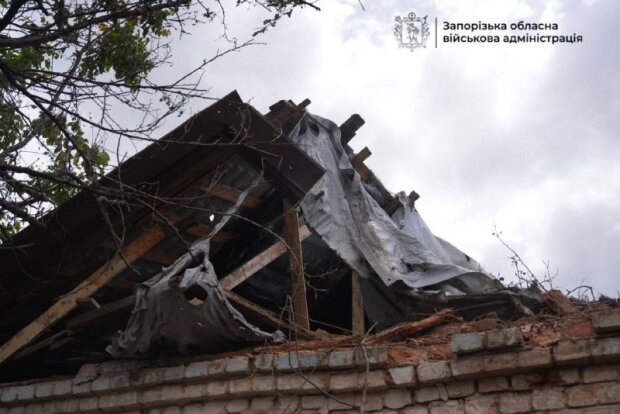 Наслідки атаки БпЛА на Запоріжжя: згорілий будинок