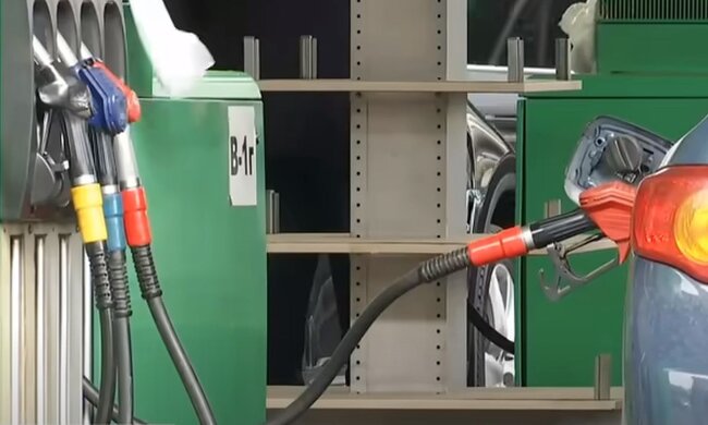 Автозаправна станція. Фото: скріншот YouTube-відео