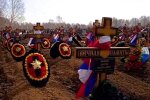 Кладбище с "вагенровцами". Фото: скриншот Youtube-видео