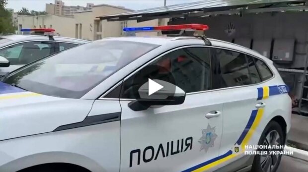 Електрокросовер Skoda Enyaq поліції Києва