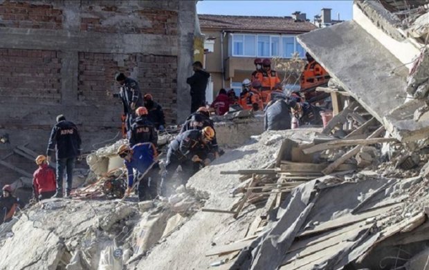 В Турции произошло сильное землетрясение. Фото из открытых источников
