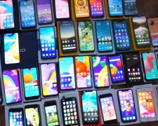 Мобільні телефони. Фото: скріншот Youtube