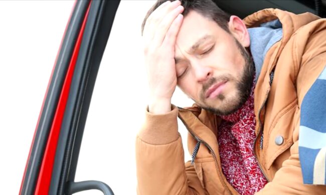 Головний біль. Фото: YouTube