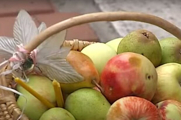 Яблочный Спас в Украине. Фото: YouTube, скрин