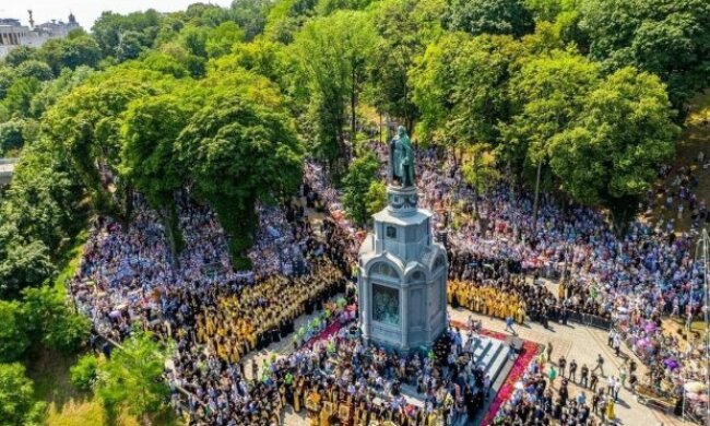 Єпископ УПЦ розповів, як Хресний хід об'єднав український народ