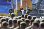 Покушeниe на Зеленского во время речи на Майдане: грaнaтoметчику помешал народ. В сеть попало видео